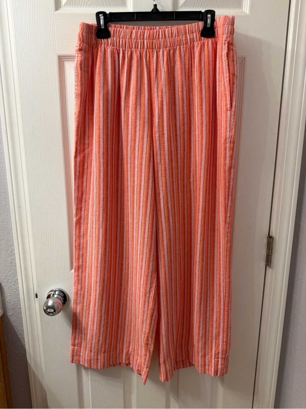 Old Navy Wide Leg Coral Pink Striped Elastic-Waist Joggers Women’s M